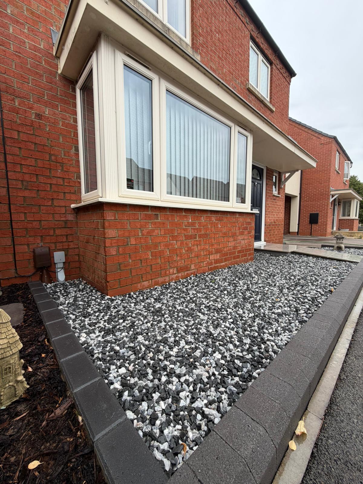 Driveways & Surfaces

 example 5